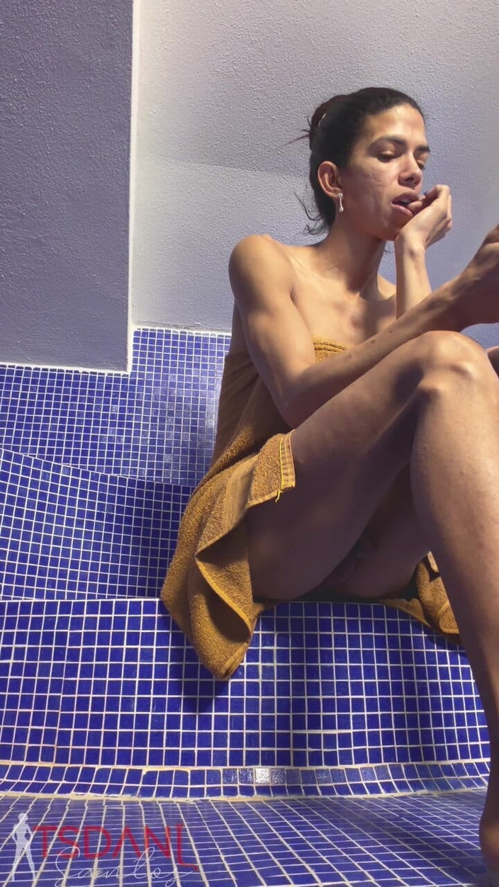 Tsdanisantos1: Bak mandi kering dan saya ada di sana sedikit mengalihkan...