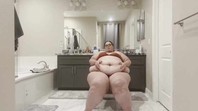 Plump Paradise: Baculatá rajská váha - červen 2024