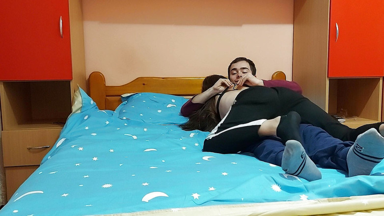 Alex and Luiza: 与美丽的热辣黑发女郎的激情性爱