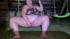 Curvy Hanna: Venkovní zábava v noci