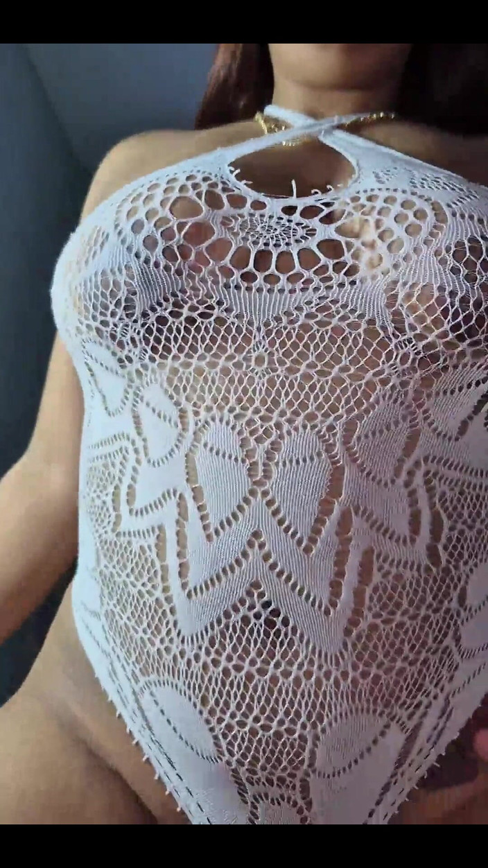 Pikaa6: Její velká prsa poskakují na mém obličeji, když jezdí na...