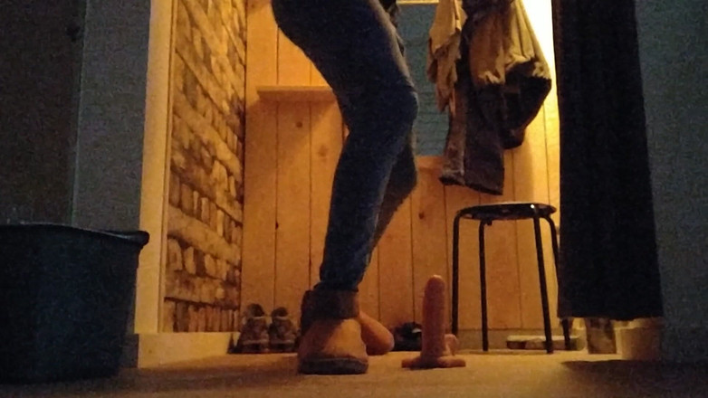 Joslin: गुदा डिल्डो सवारी