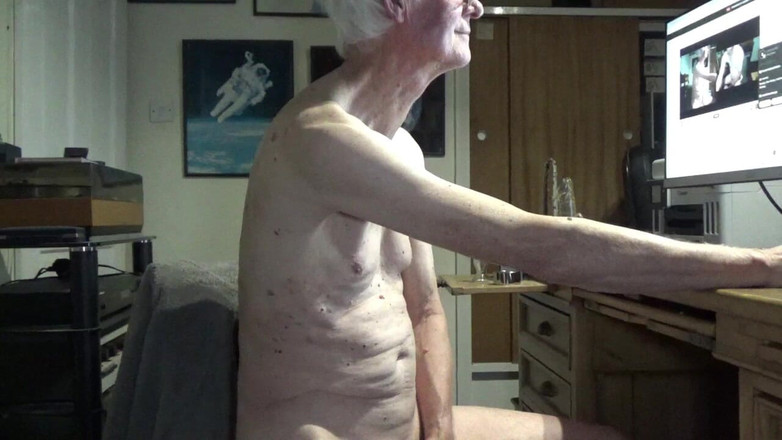 bigears: Laatste Anaal Spel En Spermashow