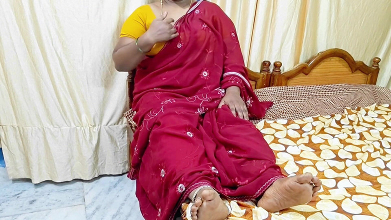 RoyToy: Сексуальную индийскую бхабхи жестко трахнул молодой сводный брат