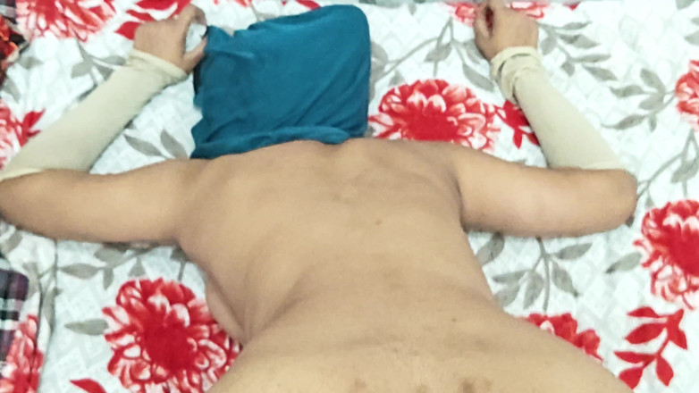 Anuragpriya: 남편과 쪼이는 보지에 따먹히는 인도 소녀의 늦은 밤 서프라이즈