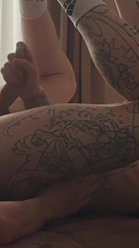 Sprawił, że facet ssał mojego penisa, a następnie pieprzył jego ciasnego dupka, soczyste głębokie gardło Obciąganie i jebanie
