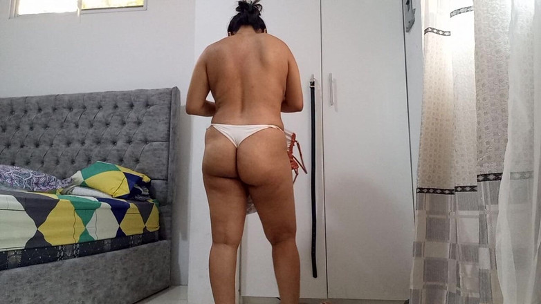 PATY PATY: Memek sempit ibu tiri catwoman dientot habis-habisan sama kontol besar