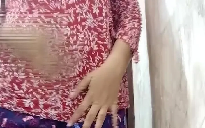 Riyathakur: 20 Year Old Girl Hot Figure Change Clothes Hot Girl
