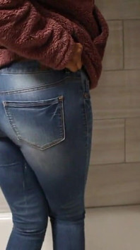 Indian Girl Piss Desperation in Jeans