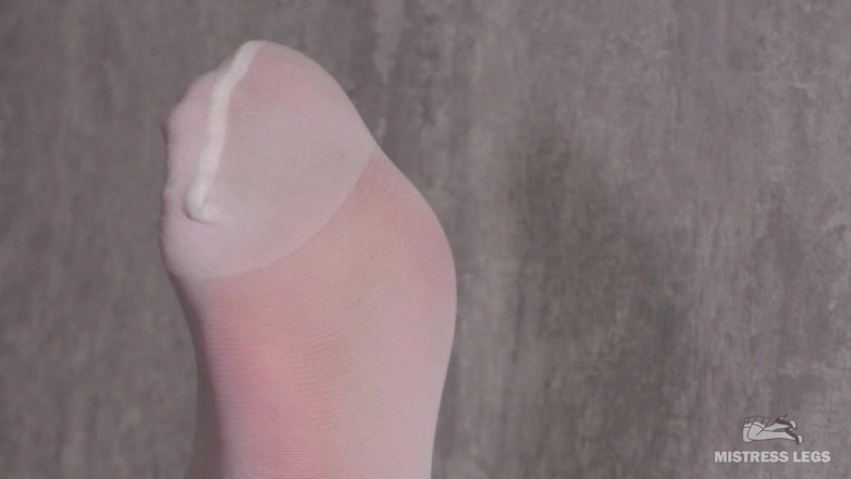 Mistress Legs: Toes wiggling in white pantyhoses