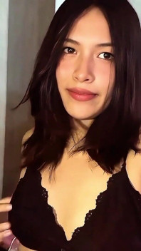 Verkligt sex med den här underbara tjejen! Latina petite med en perfekt kropp