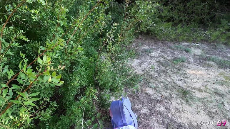 Scout69: Sodomie amateur en public risquée avec la fille allemande Maria...