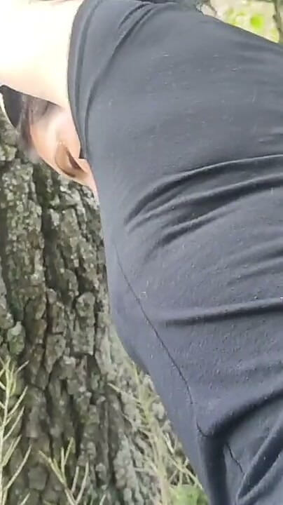 DirtyLubov: Anal et urine en plein air