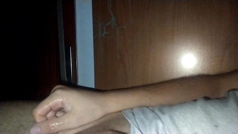 Lo Zborro: Děvka mi saje sperma a nemysli na toho paroháče (italský dialog)