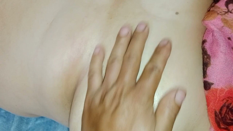 Sano lado: Close up Licking Juice and Pussy Eating. Squirting Orgasms to...