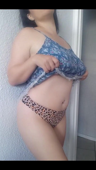 Menunjuk-nunjukkan lebih banyak thong saya yang berbakat kepada saya. Saya suka cetak Leopard!