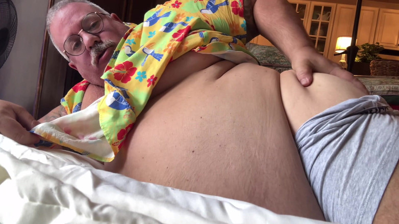 Hand-Free-Daddy-Chub: 老胖教练，男性chub熊射精大
