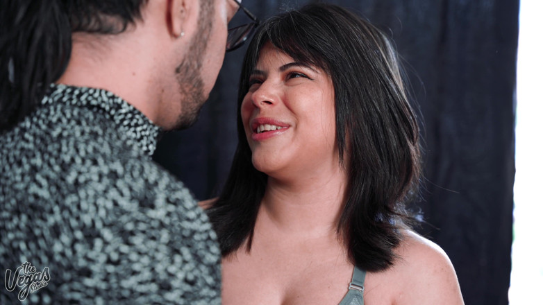 Selena Vega: 嗅闻我男人的臭汗球