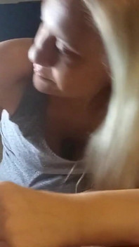 Heißer MILf-blowjob