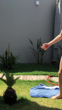 Stryker i solen med henry
