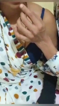 Soție indiancă sexy desi sex romantic indian în dormitor