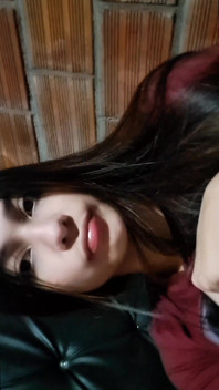 Horny Babe Fingers Herself to Orgasm