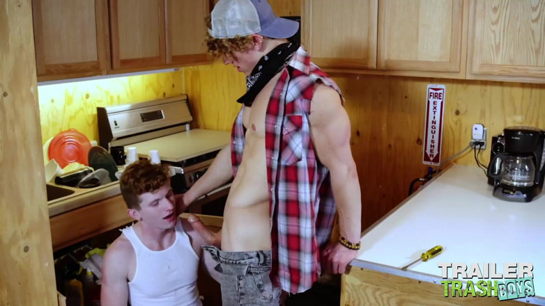 Trailer Trash Boys: TrailerTRASHBOYS - Jocks Felix Fox dan Max Lorde tanpa kondom
