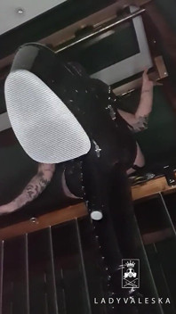 Být bootworship děvkou