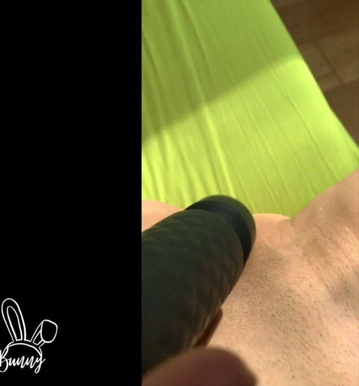 Miss Honey Bunny: Close-up vibrator masturbation - Female POV