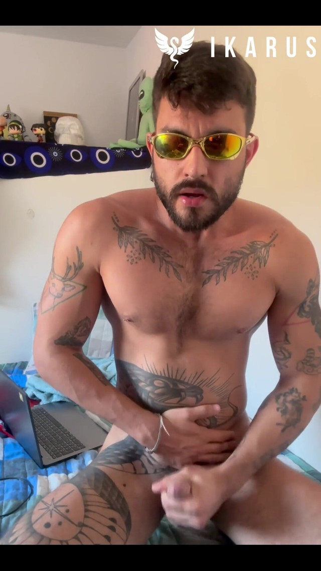 Come See This Hot Cumshot (Ikarus)