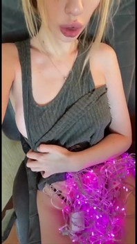 Sexy Elza Kom