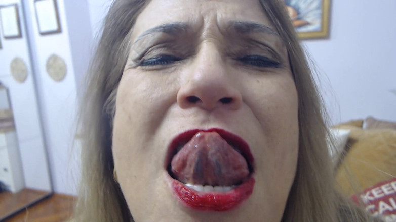 Melissa Johnson: Öpüşme, tükürme, yüzüne oturma