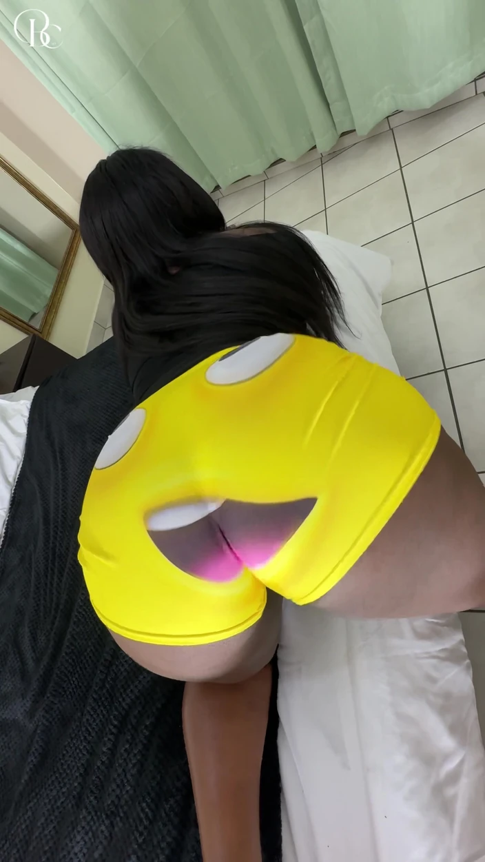 BootyClapper187: White Guy Cums on a Big Ass Black Girls Clothes