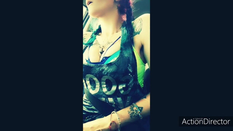 RenegadeVixxxen: Joc în mașină