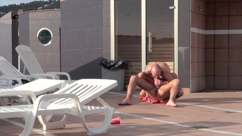 ARAB FUCKERS WITH HUGE COCKS: Valentuino används av XXL Arab kuk cam