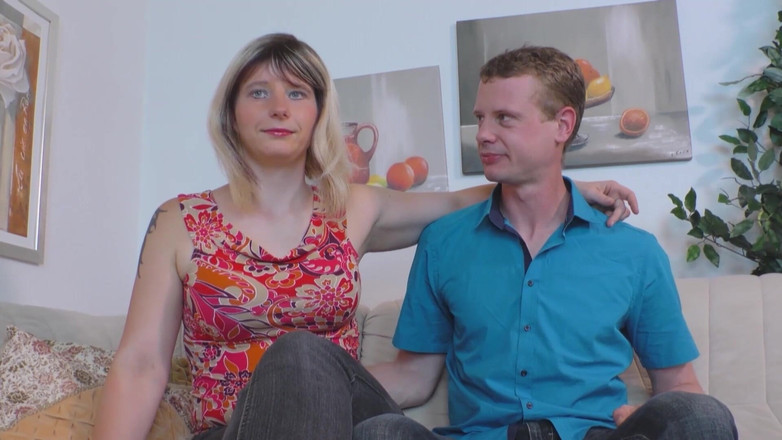 Casting GIRLS AND FIRST PORNO: Scopano per la prima volta davanti alla telecamera senza timidezza