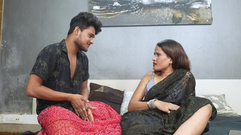 harry1: Indian Bhabhi Seduces Her Vagina with Finger and Devar Caught...