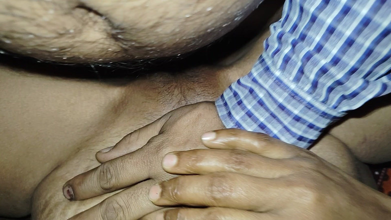 Varma gi: 学生たちのロマンチックセクシービデオ