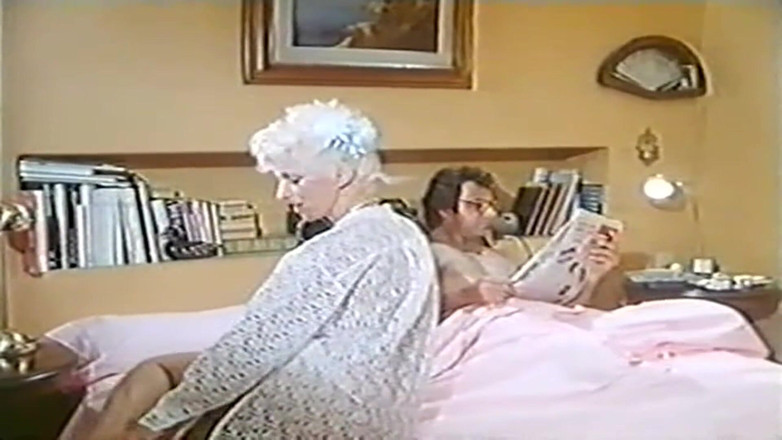 British Blue Movies: Anale della pornostar britannica vintage