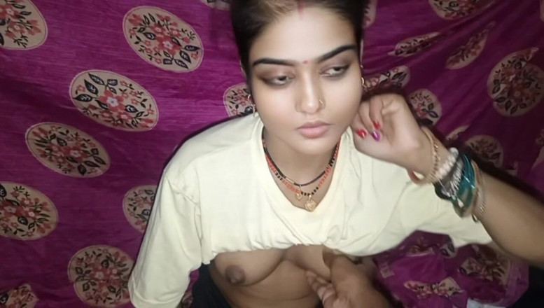 RAKP355: デジ・ソフトコアの胸を見せる