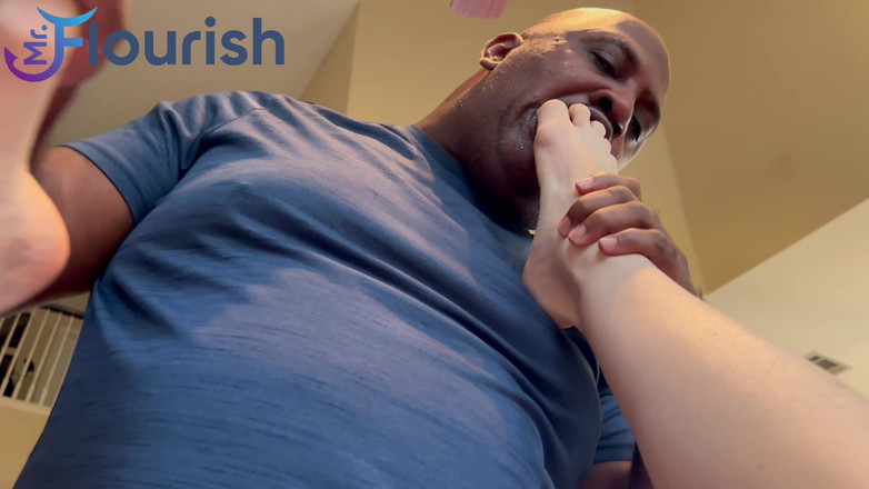 The Flourish XXX: Ma voisine coquine : Nicole Rae et Mrflourish