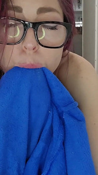 Blaue Bademantel Pisst Sperma Und Lecken Fantasie