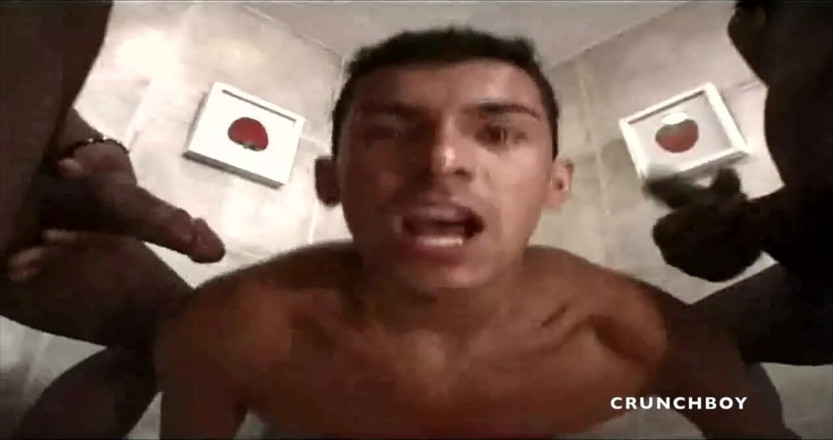 Latino Fucker: Gangbang eboni