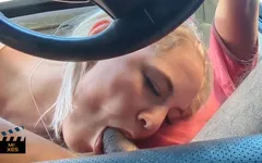 Video sepong kontol kelsey kane di balik layar saat pemotretan bokep pertamanya!