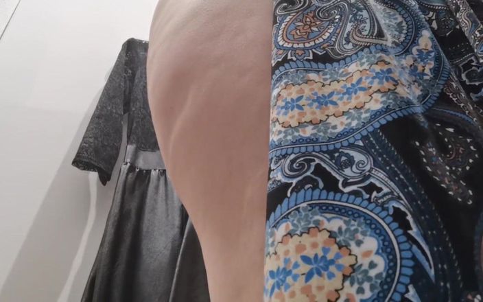 Nicoletta Embassi: Mama vitregă italiană dolofană te duce cu ea la un...