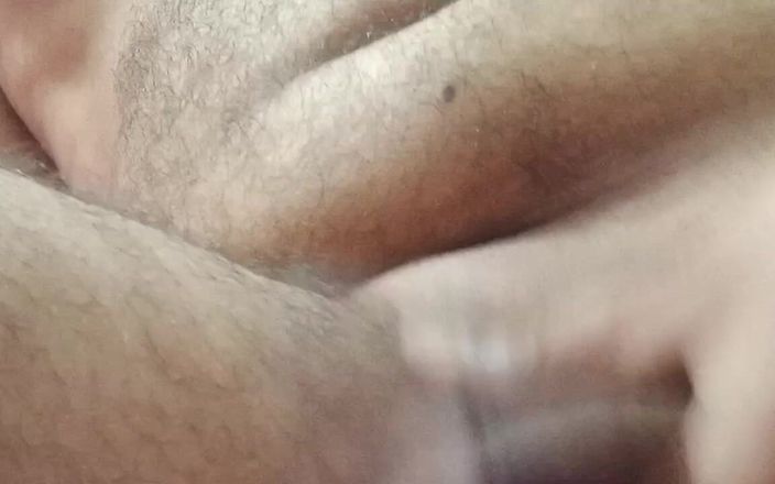 Ravina studio: Regardez la bite de Jiju