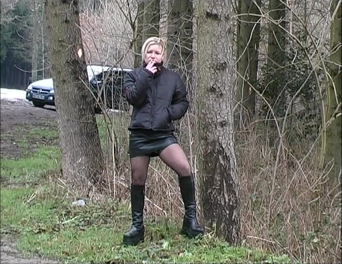 All about pee: Schluck meine pisse, Winterholzzeit