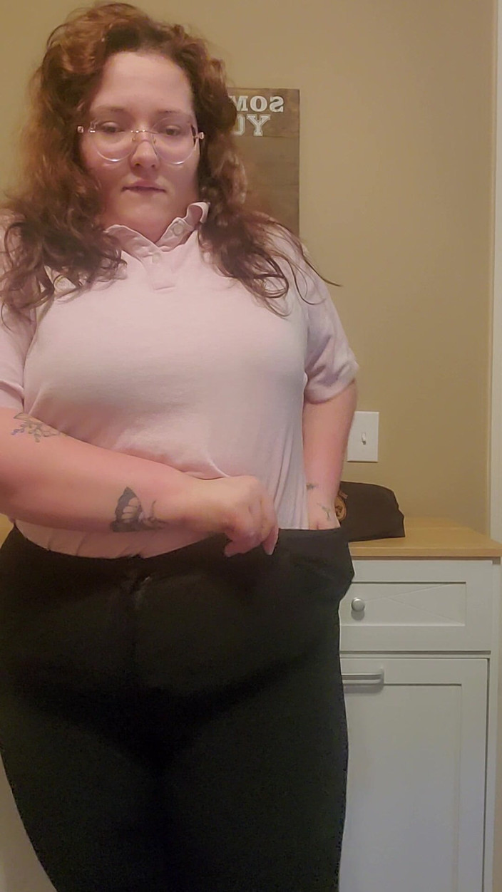 Hazel Baesil: Ganti baju untuk kerja