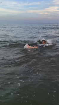 Nice Sea Embrace