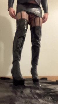 Stivali alti in lattice tacco alto fino alla coscia